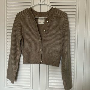 Abercrombie and Fitch women’s crew pearl button cardigan